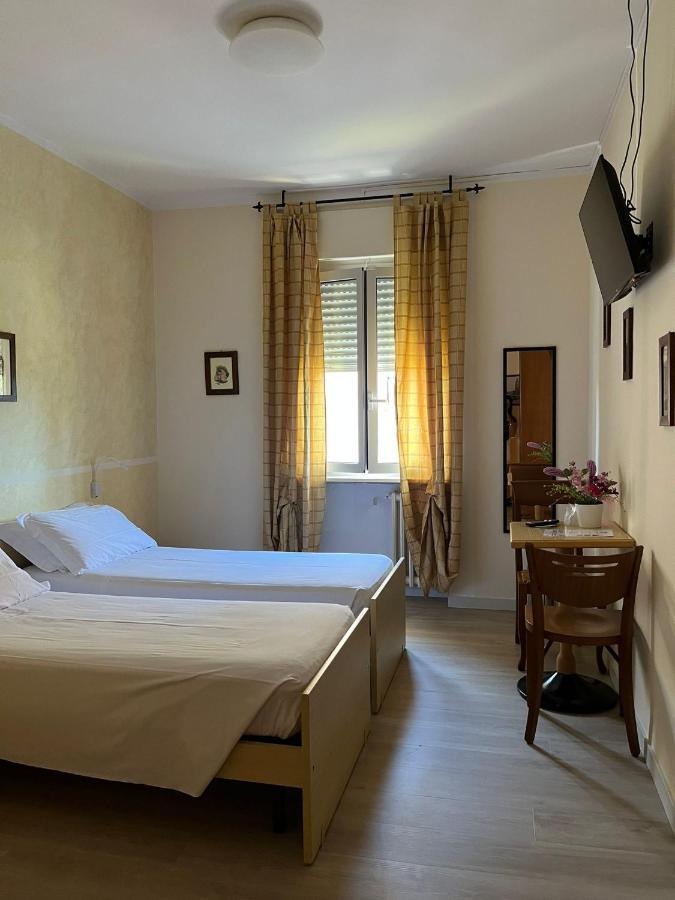 Albergo Aquila ลาซีเซ ภายนอก รูปภาพ