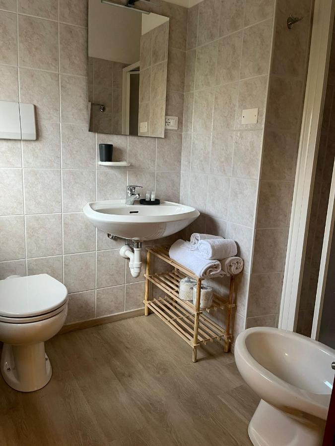 Albergo Aquila ลาซีเซ ภายนอก รูปภาพ